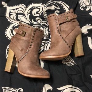 Brand new taupe booties!